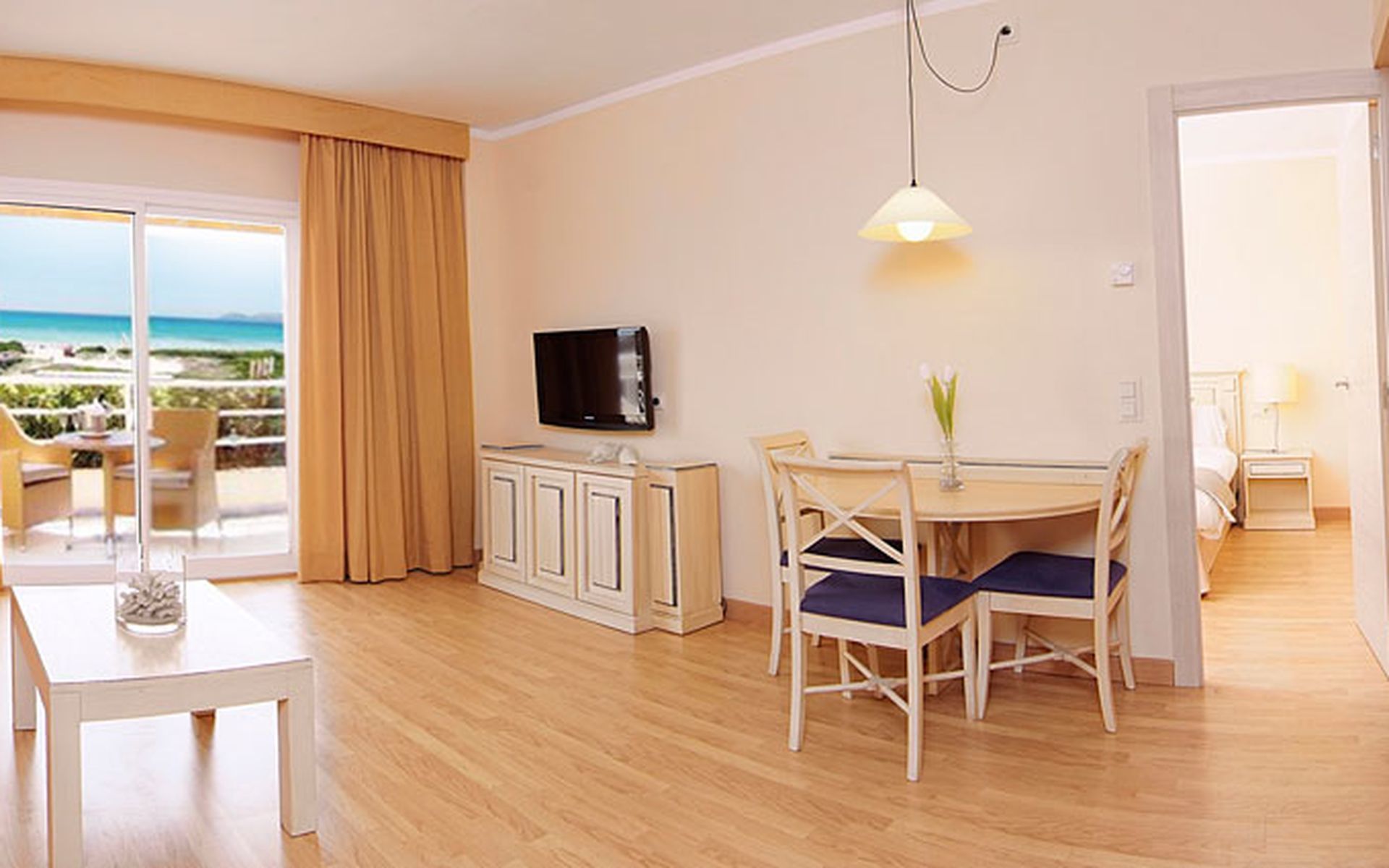 Aparthotel Zafiro Bahia